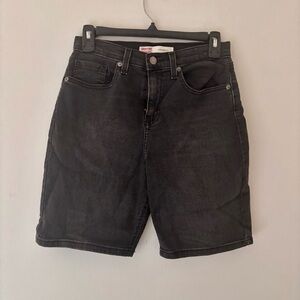 Signature Levi Strauss Loose Skate Bermuda Shorts Dark Wash Women’s XS